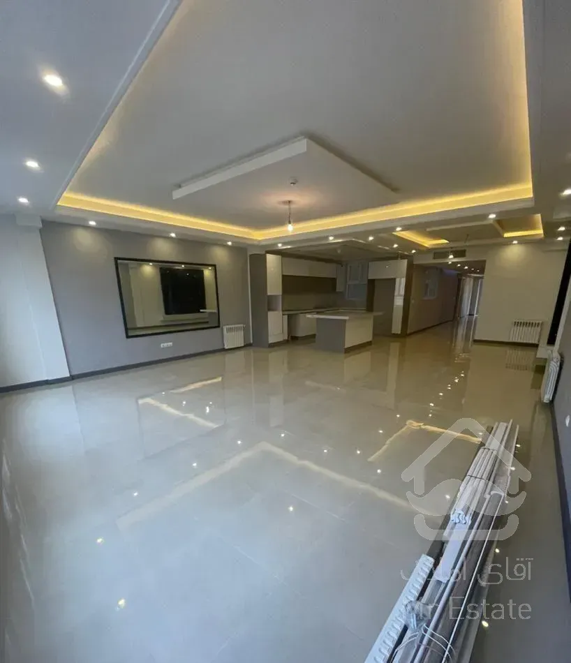 شمال ستارخان ۱۴۰ متر ۲ خواب تکواحد کلید نخورده