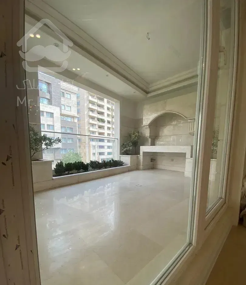 ۳۵۰ متر ۴ خواب سوئیت مجزا ۳ پارکینگ