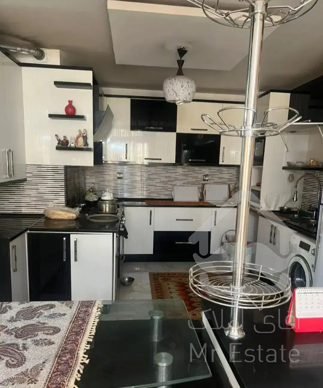 فروش آپارتمان ۱۷۵متر شمالی رو به حیاط فاز۱