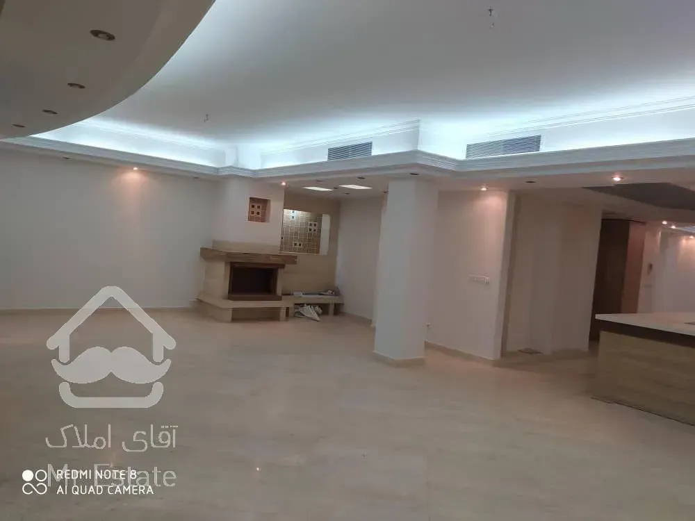 اجاره و رهن آپارتمان زعفرانیه 220  متر شیک