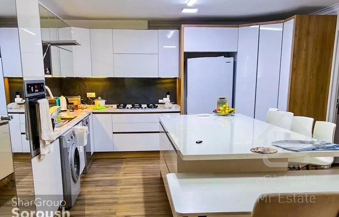 آپارتمان ۱۵۰ متری ۳ خواب بازسازی شده