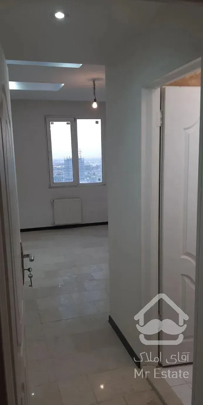 آپارتمان ۱۲۰ متری ، کلید نخورده ، ویو دار