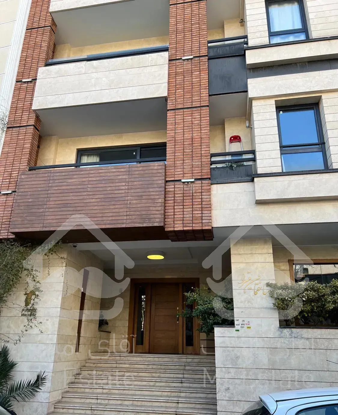 ۲۵۰۰مترمستغلات اداری یکجا