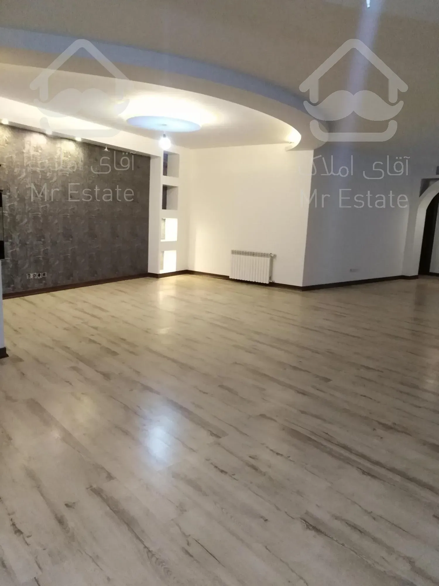 تکواحدی لوکس/۱۷۸متر بینظیر/سه نبش/کاشانی آلاله