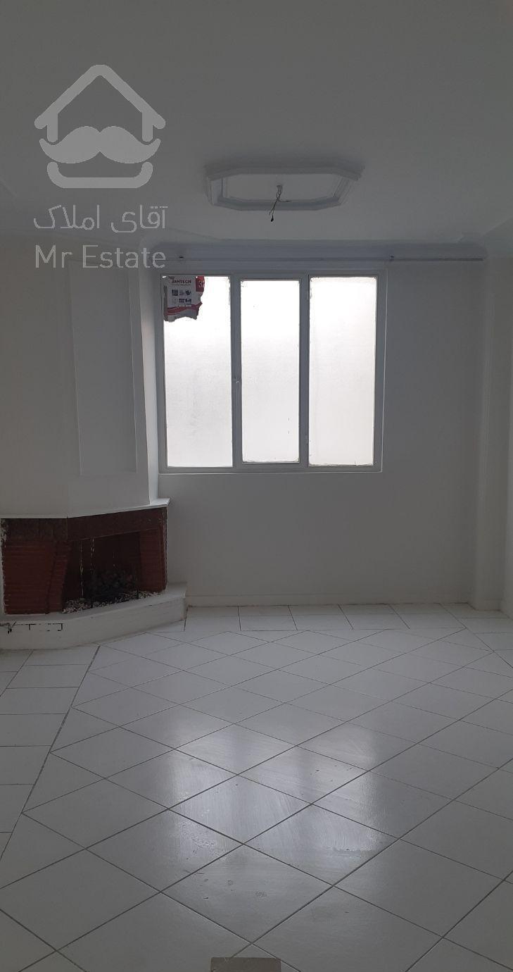 ۵۰ متر یک خواب ، نورگیر