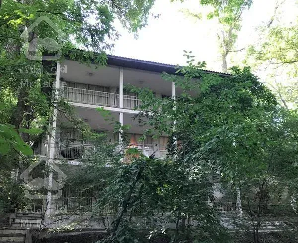 ویلا مبله مشجر با درختان ١٠٠ ساله دنج لب رودخانه