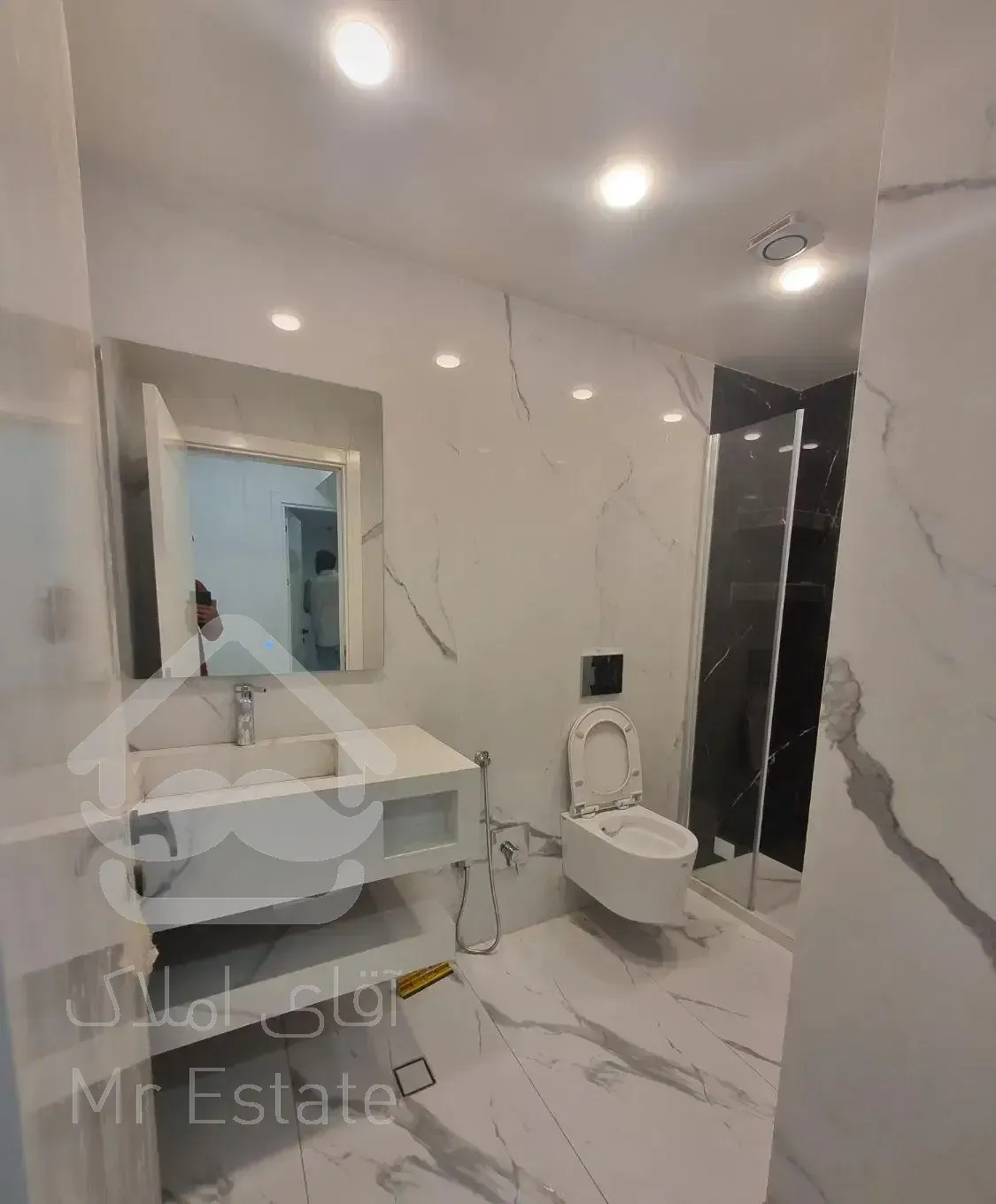 ۱۴۹ متر سعادت آباد صراف ها / ۷ ساله