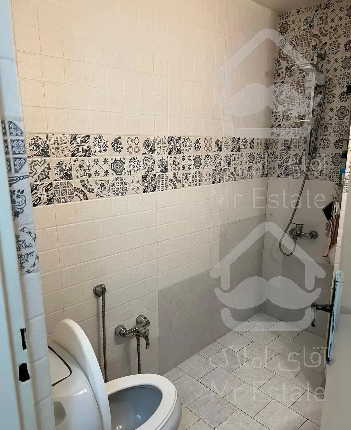 مترو قلهک ۸۵ متر ۲ خواب