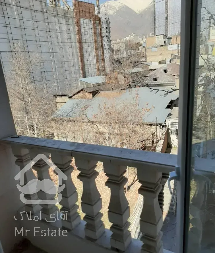 آپارتمان ۱۳۰ متری ۳ خواب موقعیت اداری