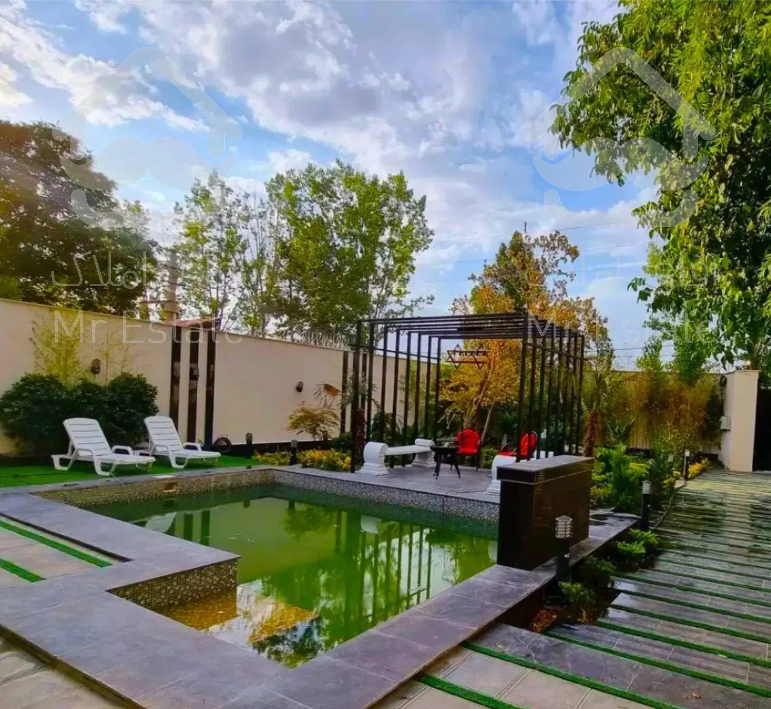 مدرن استخردار متفاوت 400متری بدونمشرف