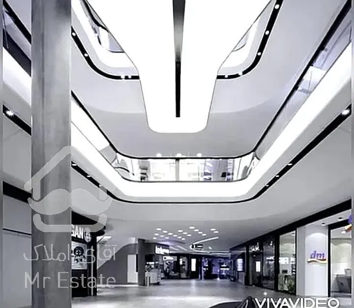 ۱۶متر، بر خیابان اصلی، الماس پاسدارن