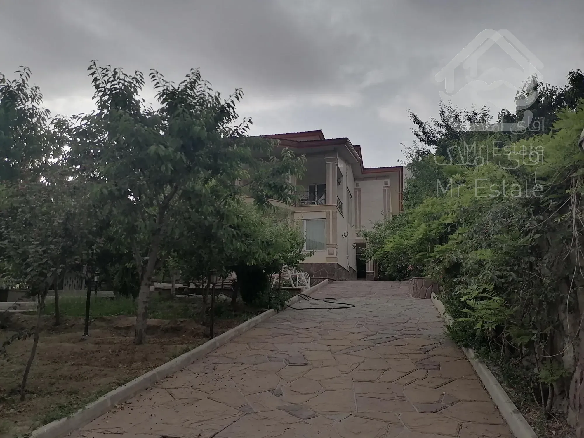 ویلا ۱۸۰۰متر