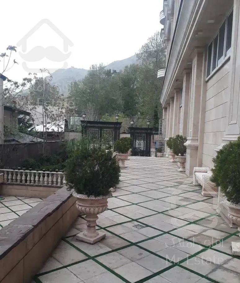 جماران ۱۶۰ متر طبقه دوم ۳ساله