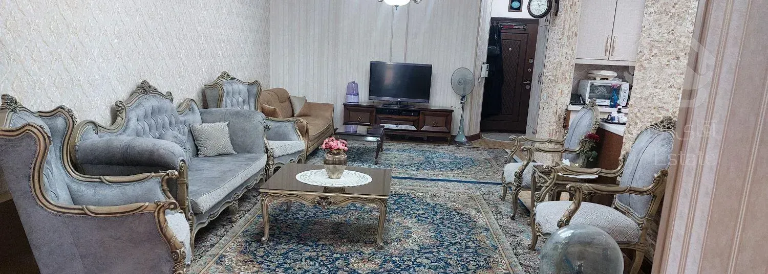 واحد ۹۰ متری، فوری فروشی