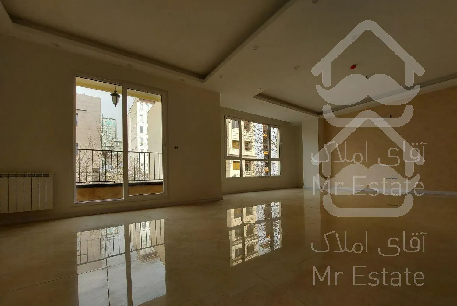 ظفر،121متر،کم واحد،بدون دیوار مشترک