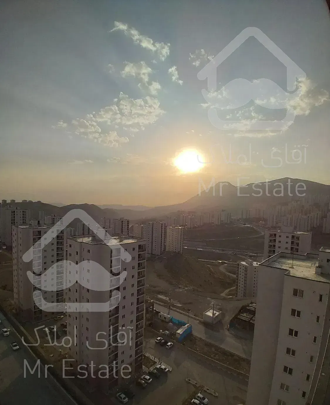 آپارتمان فاز۱۱ پردیس، طبقه ۱۴جنوبی،زون ۴