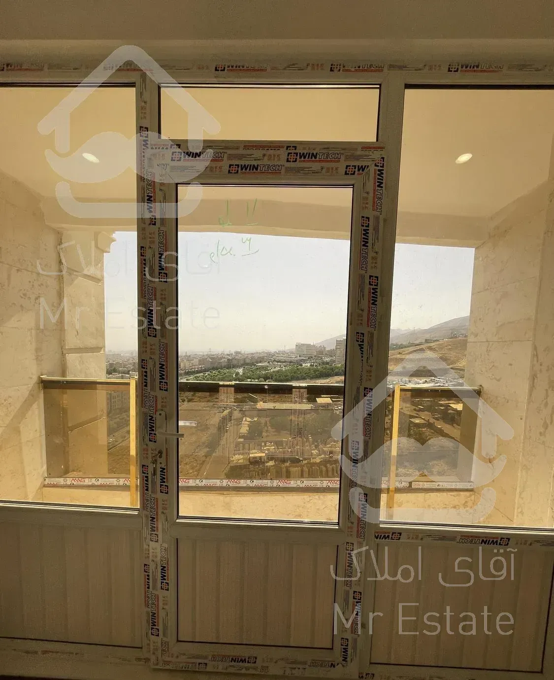 ۱۱۳متردر برج کم واحد/طبقه اول/فضای سبز اختصاصی