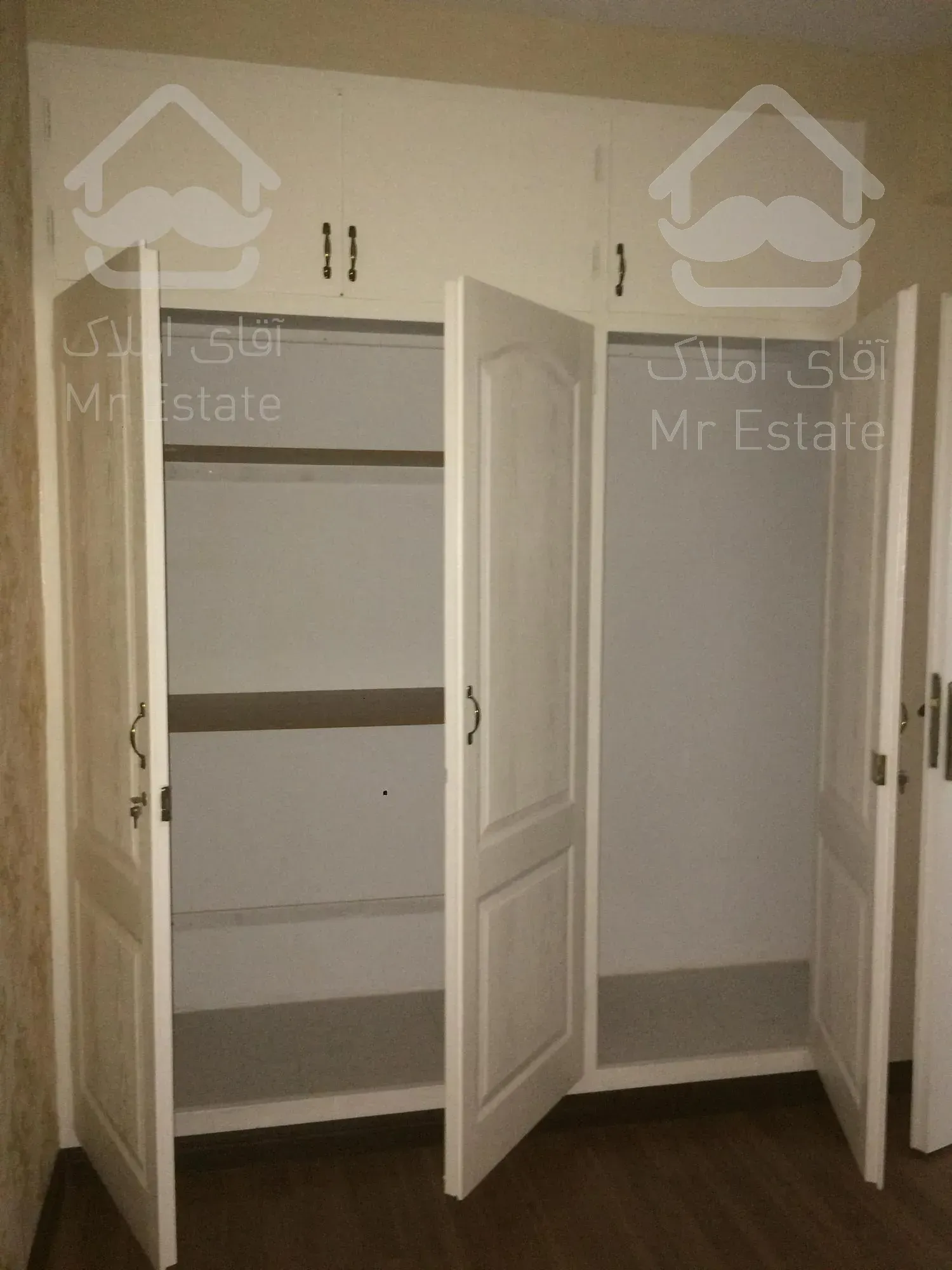 ۱۰۰متر تک واحدی صادقیه فردوس شرق زیر قیمت