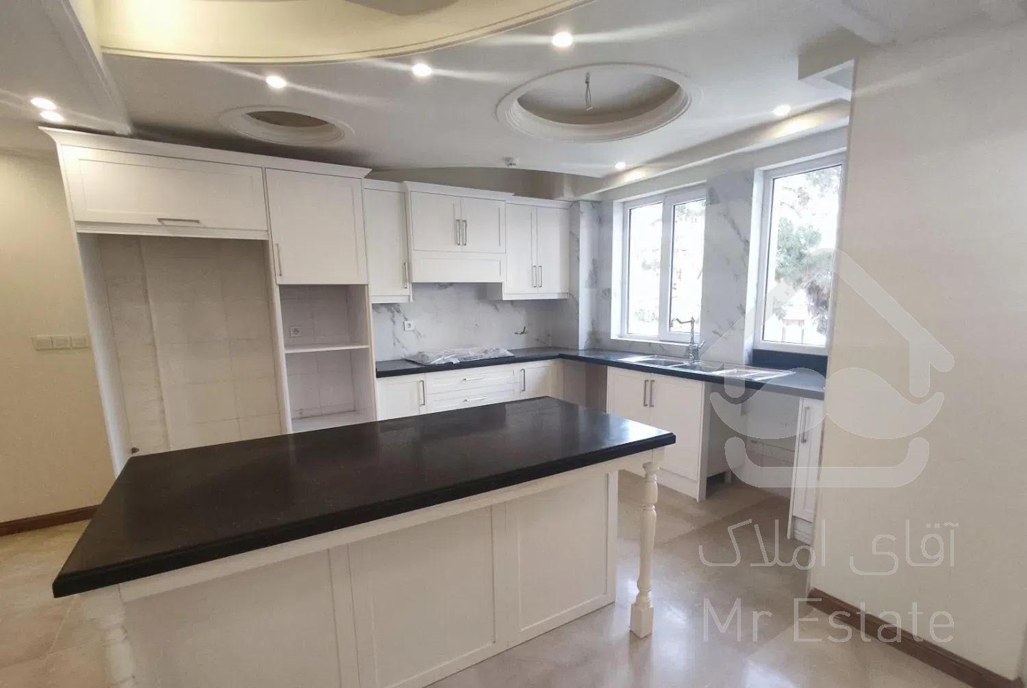 96 متر 2 خواب ، 15 ساله ، سالن پرده خور