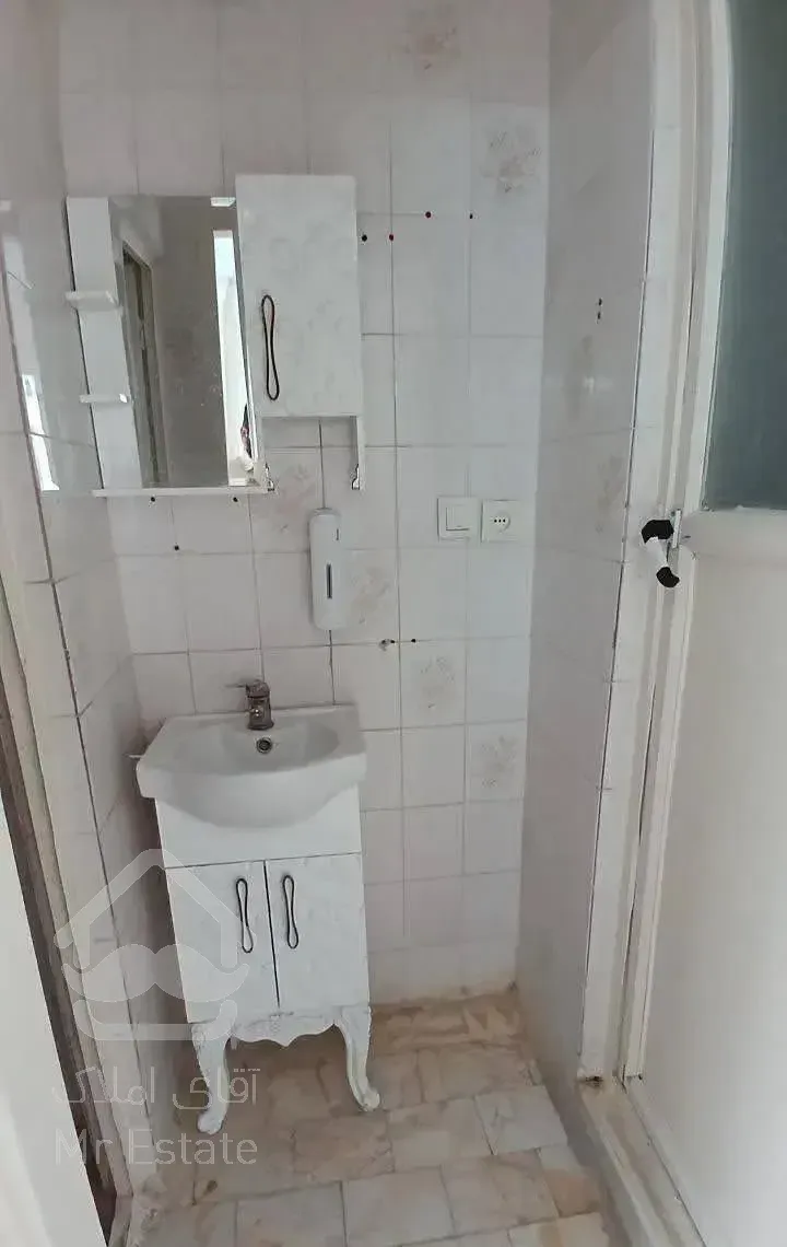 ۶۴ متر ،چهارراه ولیعصر،غرق نور ،۲خواب