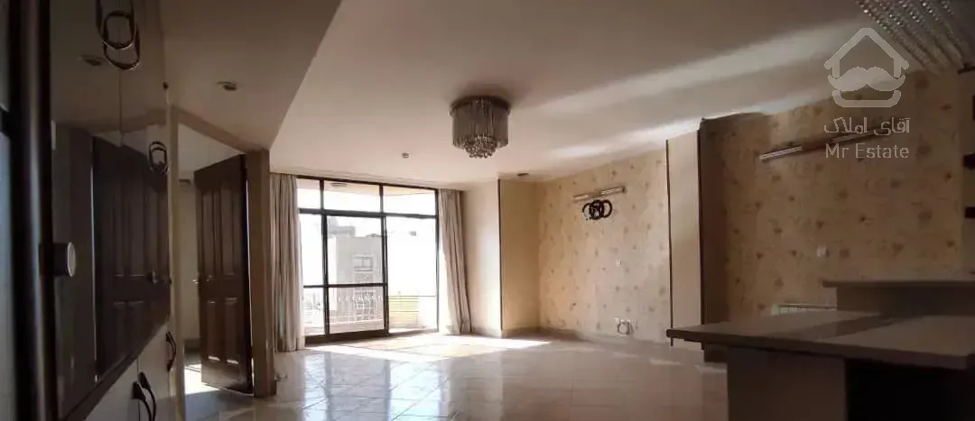 آپارتمان ۱۰۳ متری جنوبی سنددار بر خ رزمندگان