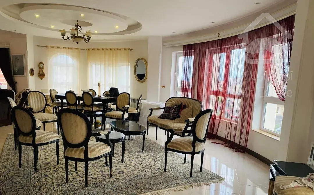 رهن و اجاره آپارتمان 210 متری در خیابان محبوبی