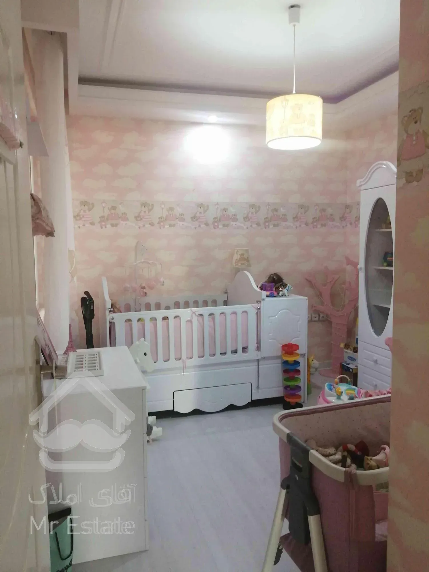 فروش اپارتمان *بازسازی شده ۲خوابه کم واحد*بلوار فردوس شرق