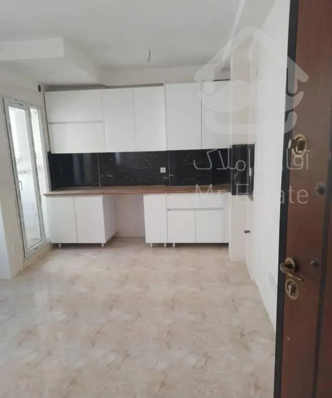 ۶۰ متری / فول امکانات / نوساز / هاشمی