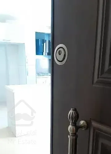 ۷۰متر دو خوابه نیاوران/کلید نخورده/دوپارکینگ سندی