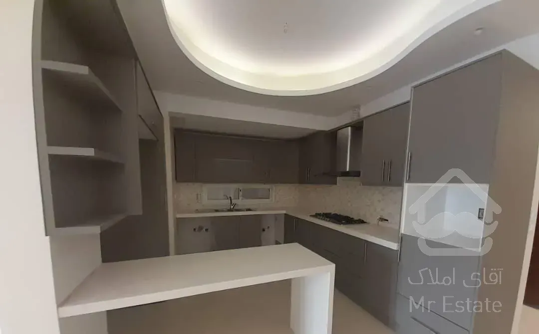 آپارتمان ۱۳۵ متری ۳ خوابه تک واحدی