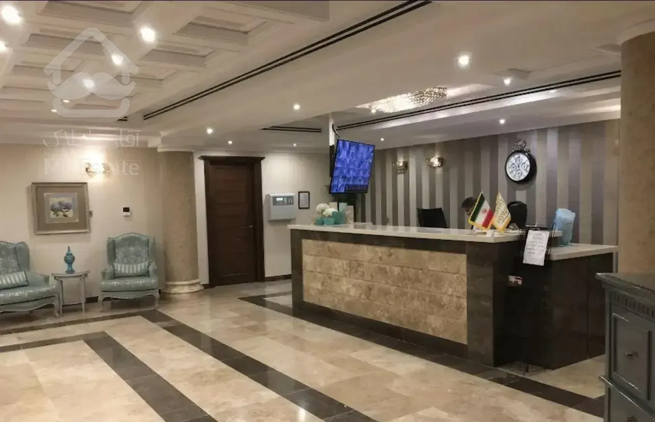 آجودانیه ۳۰۰ متر ۴ خواب برج رویال