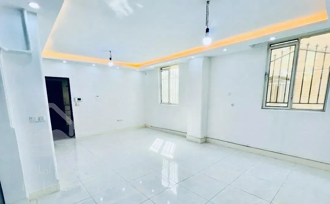 ۶۲متر اندیشه سالن‌پرده خور/سند تک‌برگ