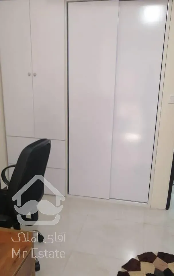 ۱۲۰متر تکواحدی نوساز تخلیه طبقه دوم فول امکانات