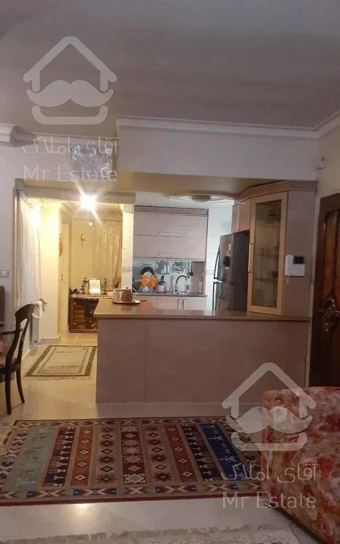 ۹۵ متر ۲ خواب مترو قلهک خ جلالی