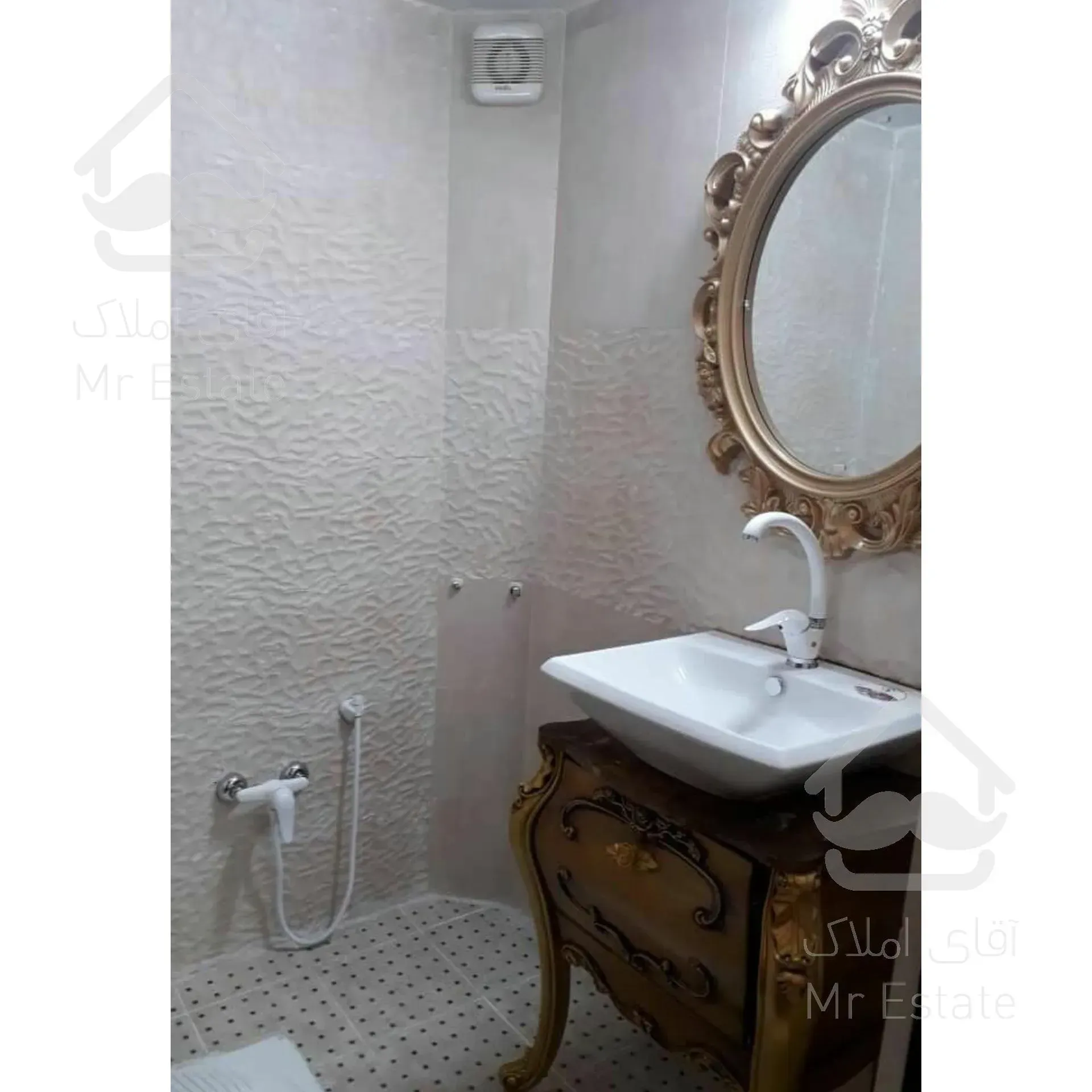 اپارتمان ساحلی در سرخرود