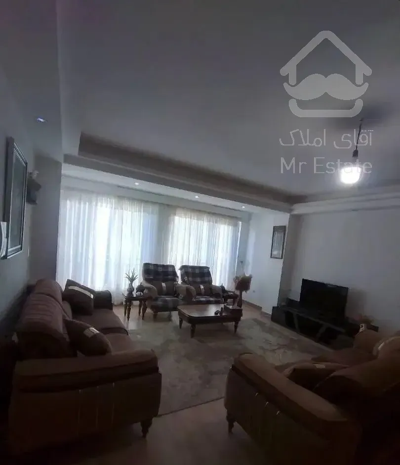 واحد ۹۵ متری خوش نقشه با نورگیر عالی بلوار کریمی