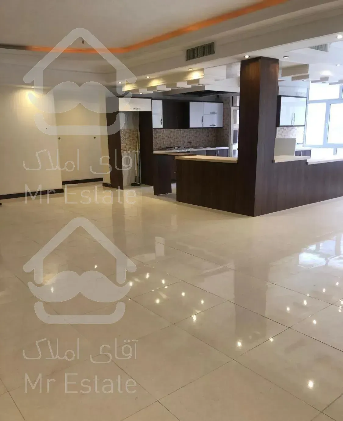 ازگل-آپارتمان ۱۹۵متری کلید نخورده