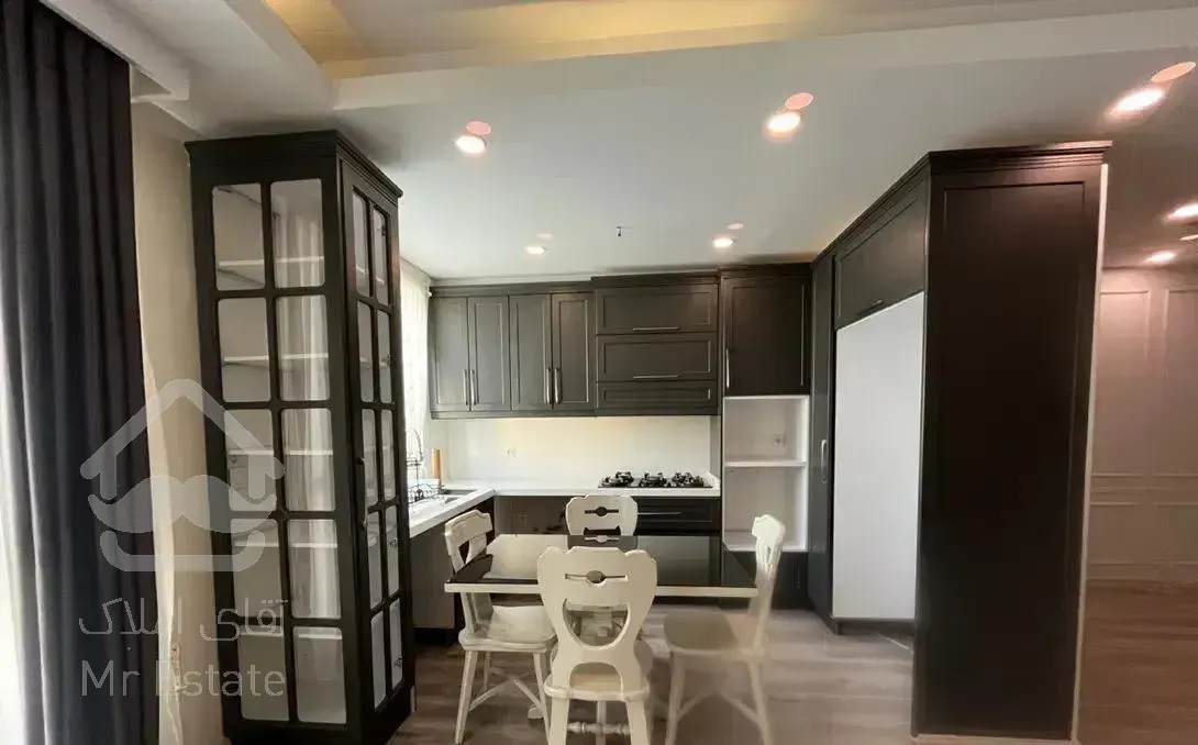 100متر 2خواب گیشا /ورودی از لابی (تاپ لوکیشن زوج)