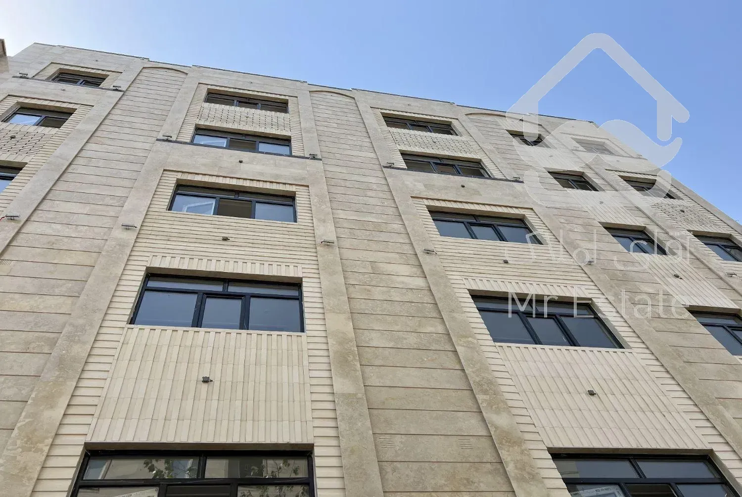 آپارتمان۱۲۷متری فول امکانات