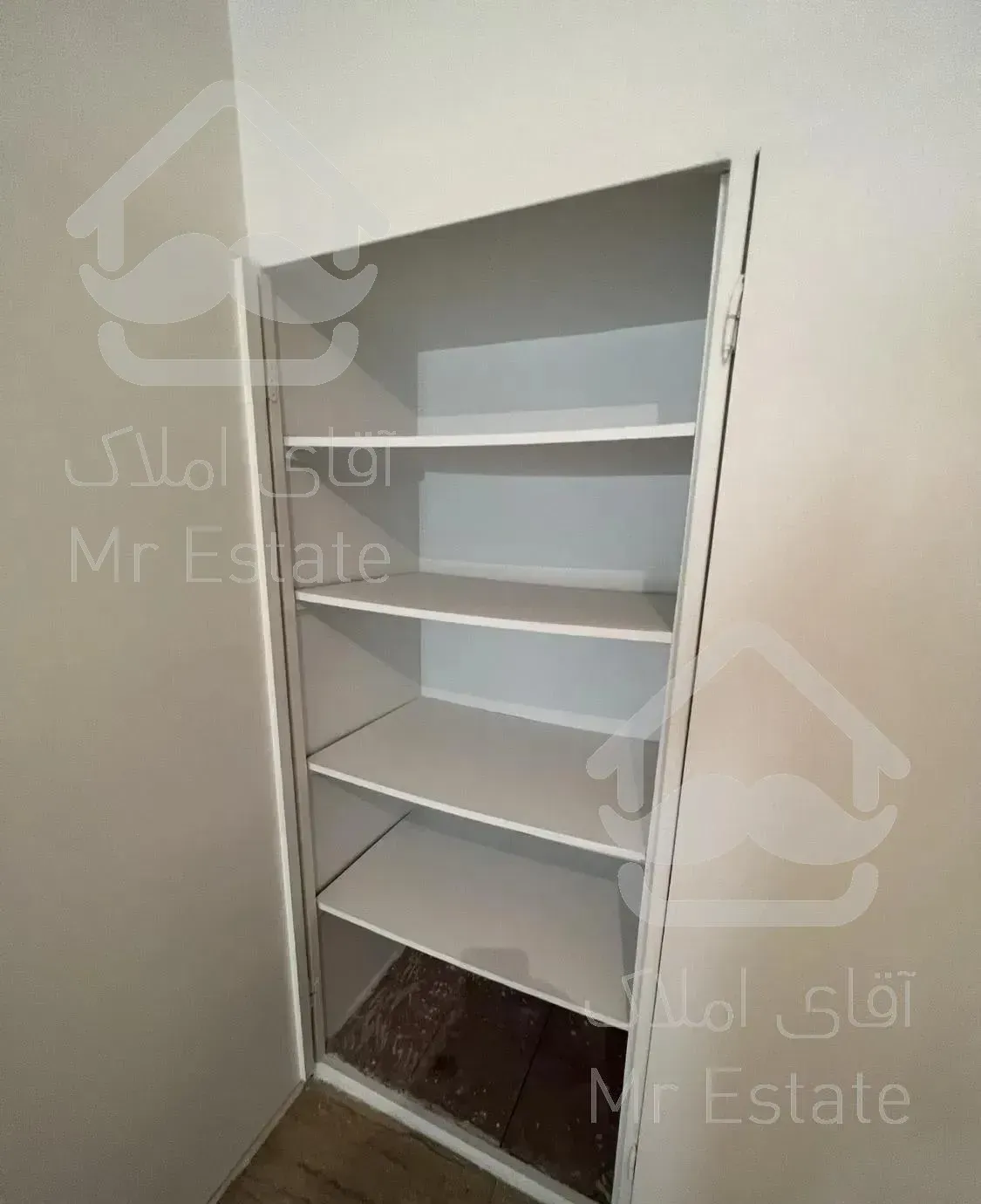 خ فرجام بلوار اردیبهشت ۸۱ متر (ویلایی)