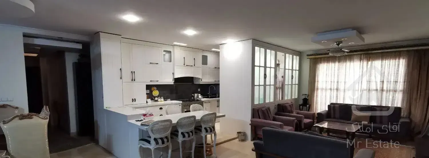 150متری 3خوابه طبقه 4 کیکاووس