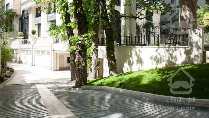 خرید فروش آپارتمان 270 متری نیاوران عمار