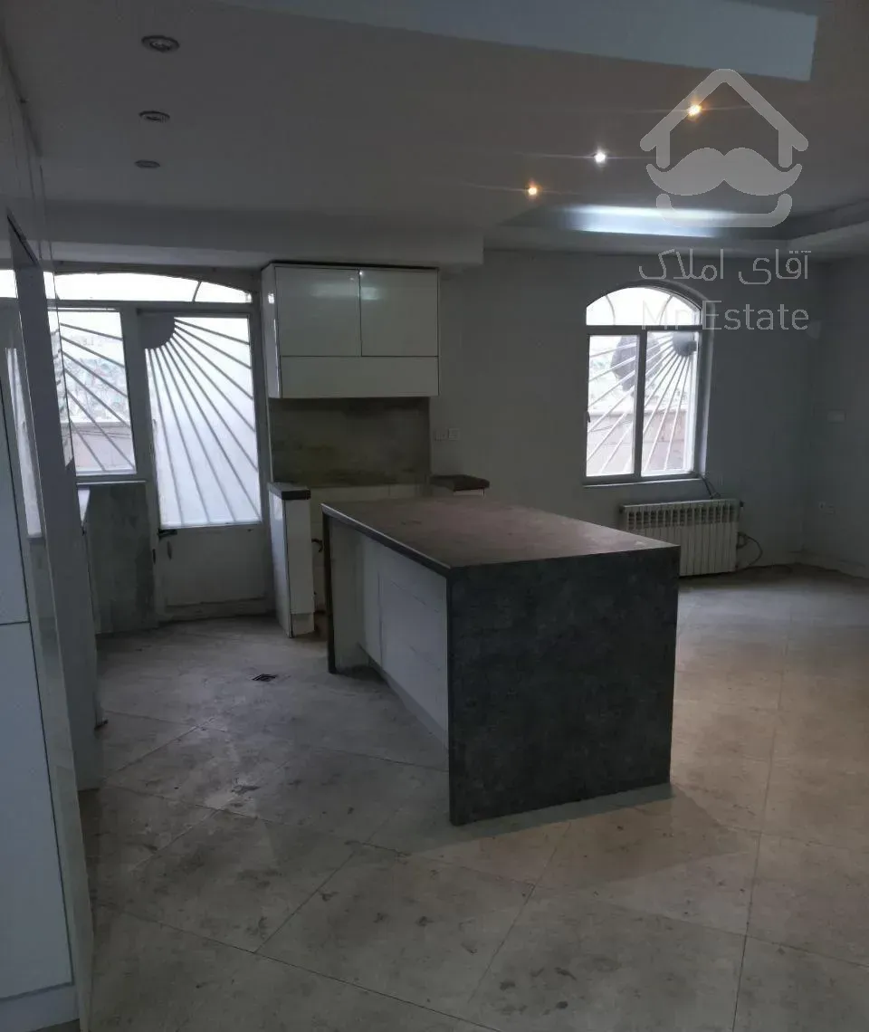 فروش  ۸۳ متری ۲ خوابه طبقه ۱ در شهرک شهید باقری