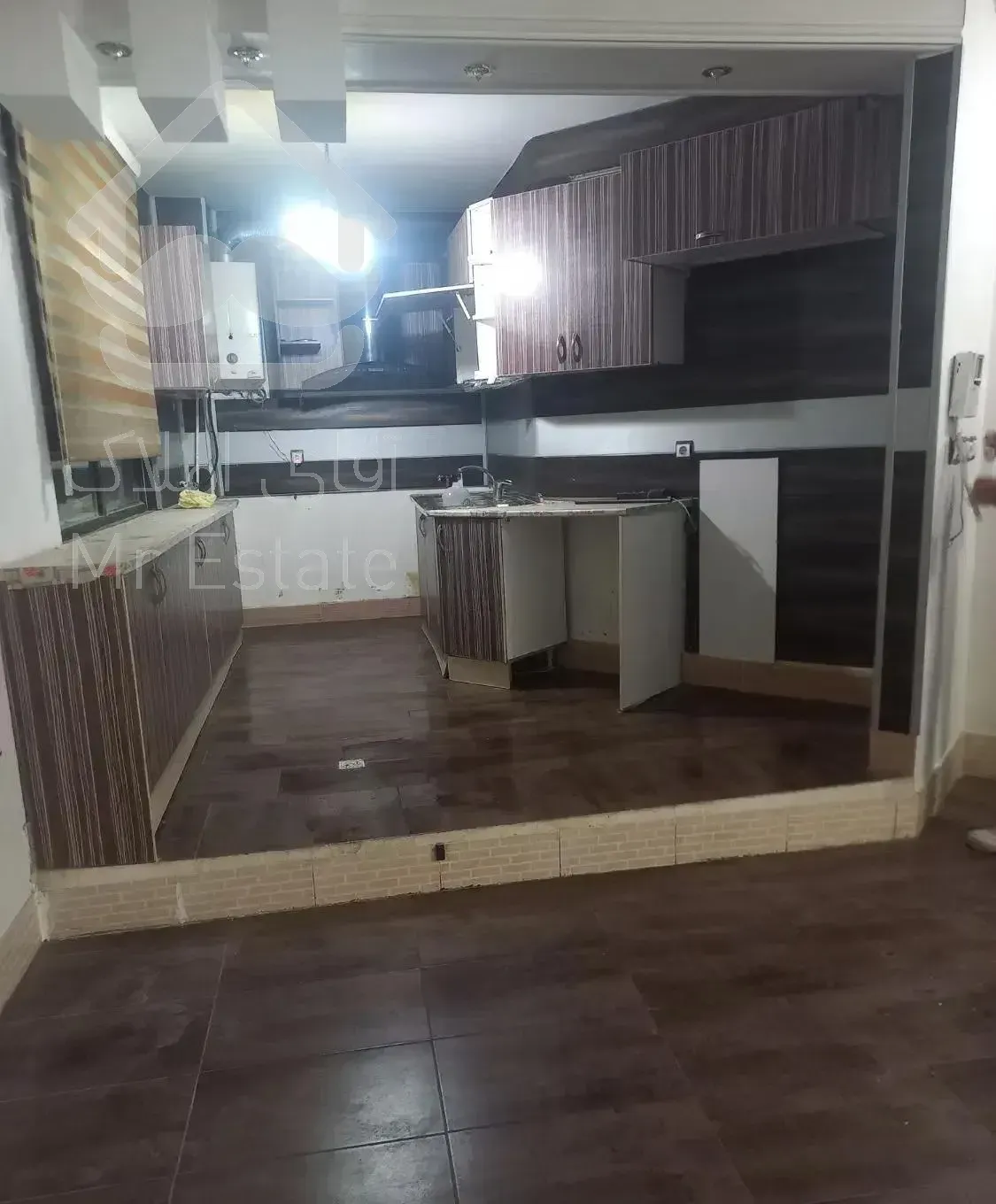 آپارتمان 90 متری ظفر، خیابان پیروزی  طبقه اول