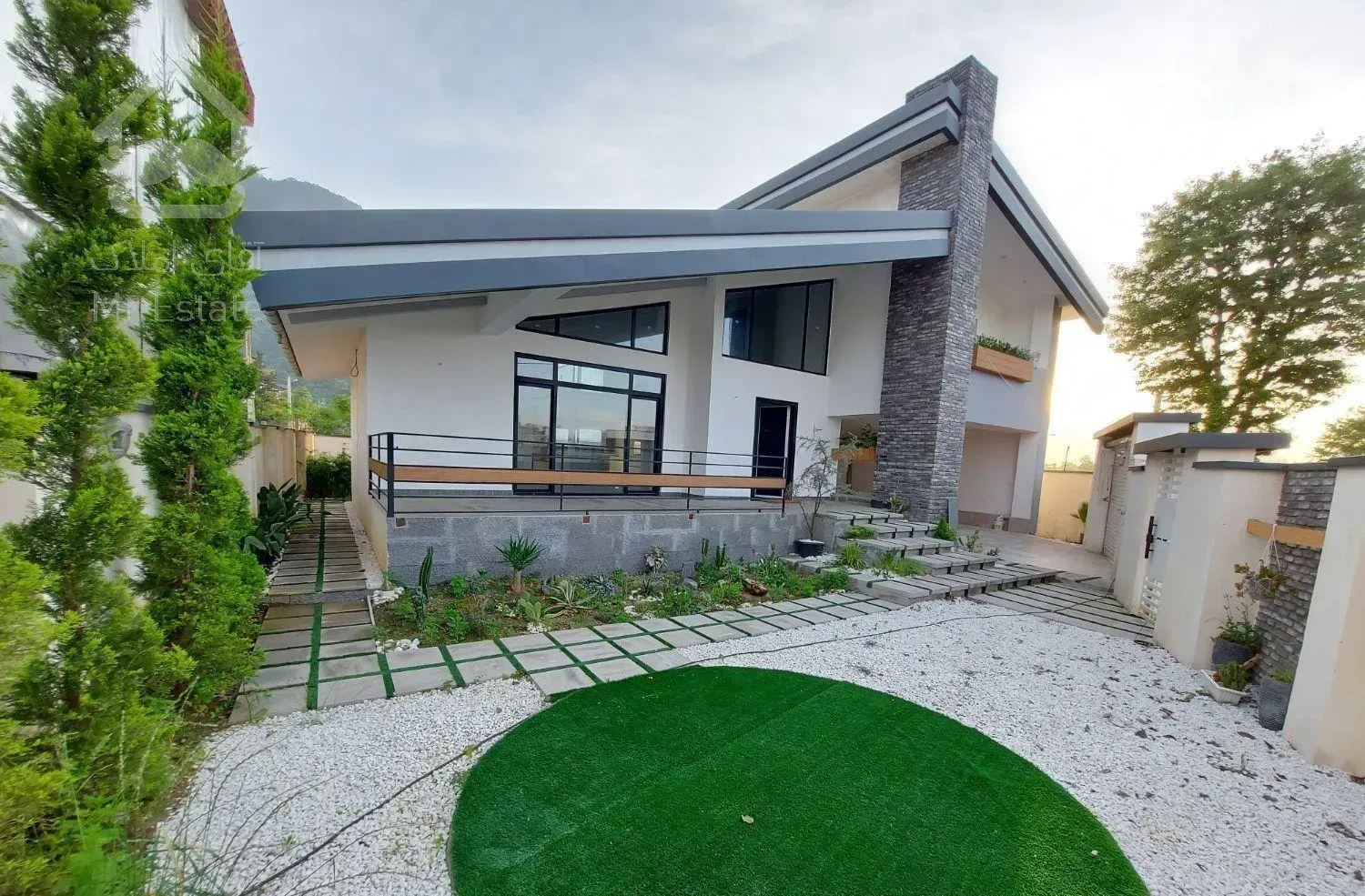 ویلا مدرن رامسر 380 متر شهرکی