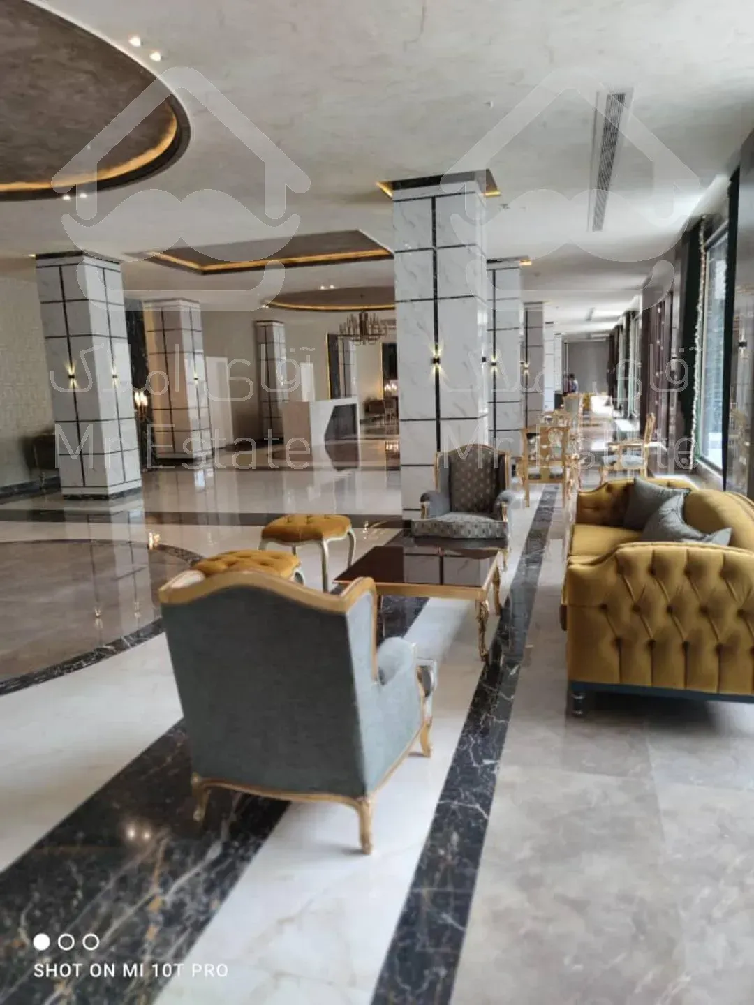 ۶۰متر نوساز/ عمارت مجلل اقای روحی/ اکباتان