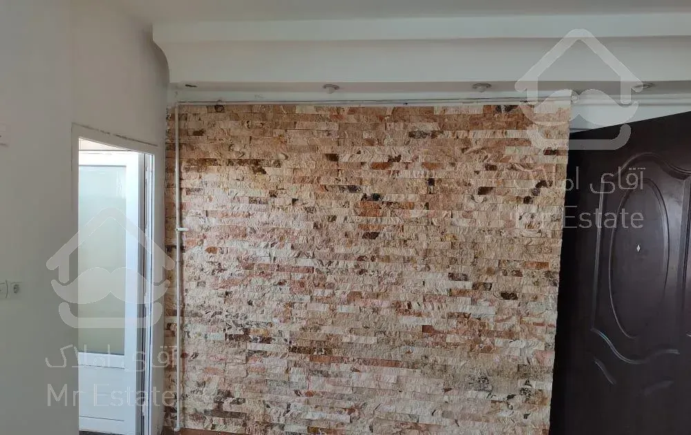 آپارتمان 95 متری خیابان 2 آموزگار همراه  200 وام