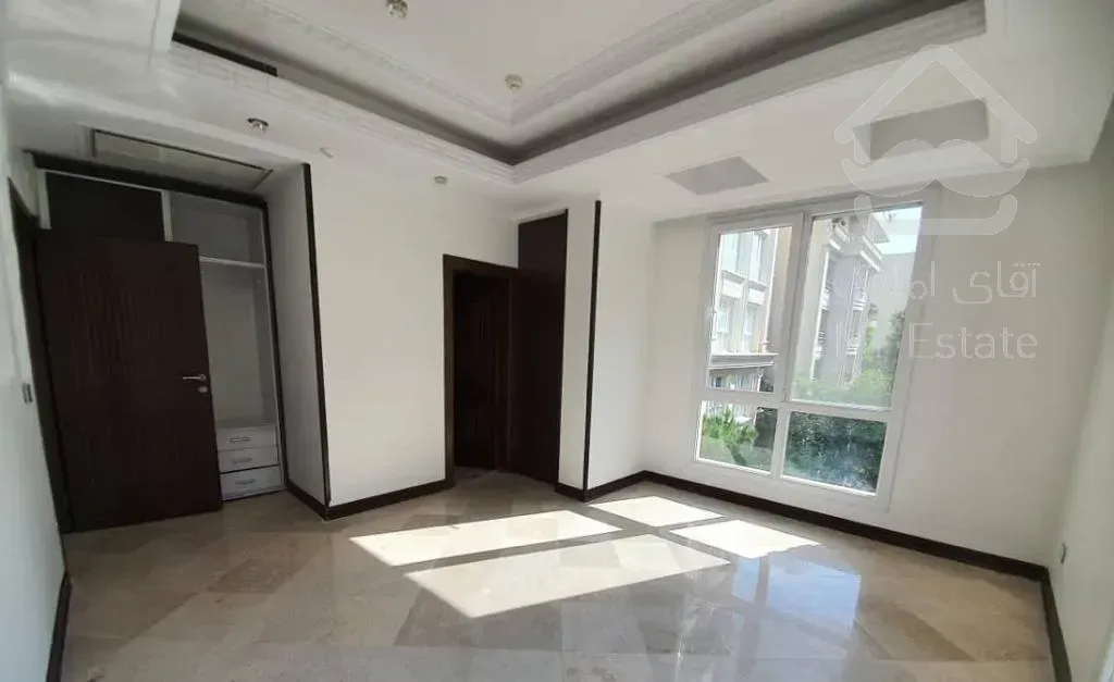 ۱۴۰ متر اقدسیه ۳خواب غرق نور/تراس دار