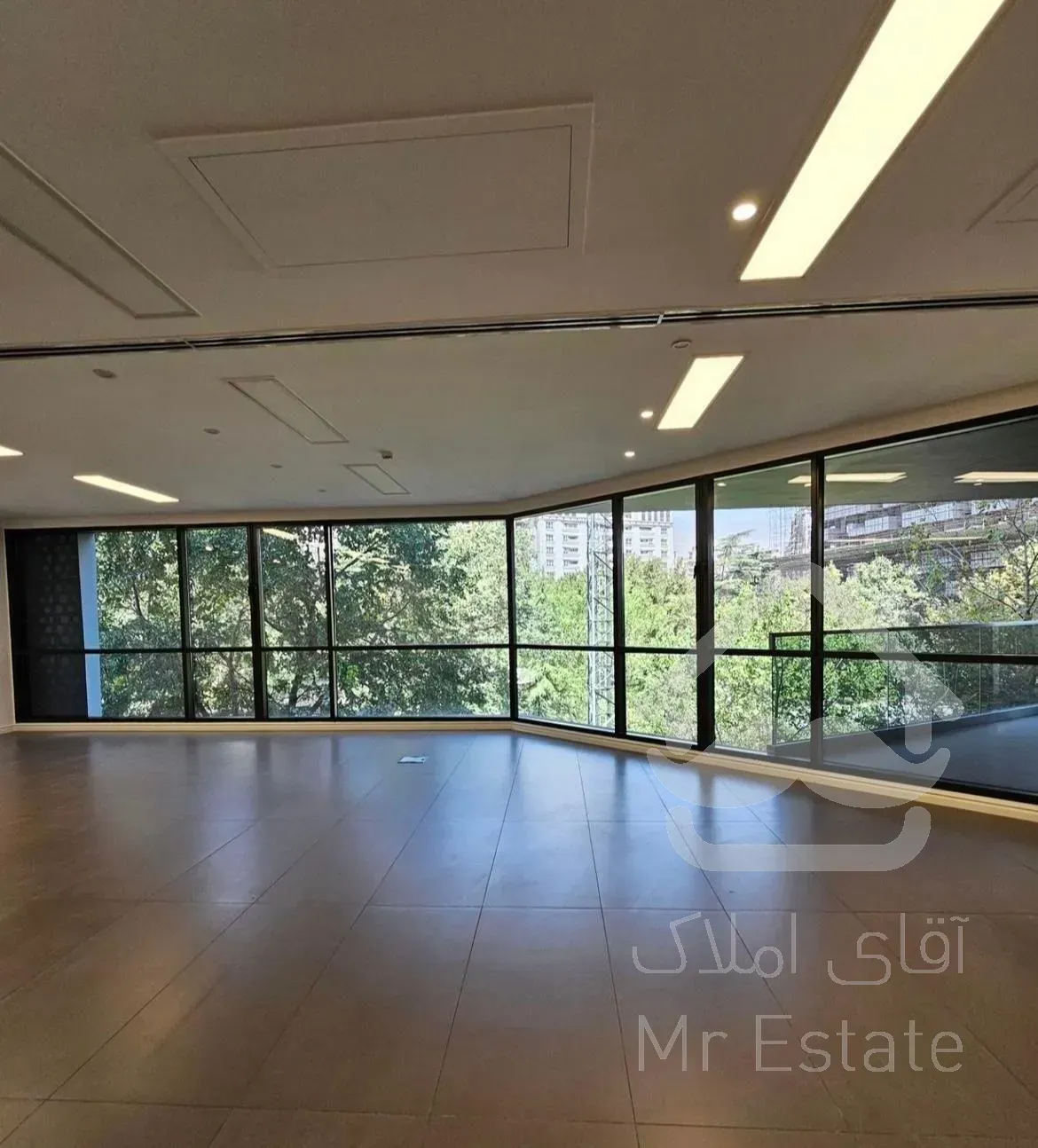 کیانپارس غربی/۲۹۵مترتکرارنشدنی/۵طبقه مشاعات