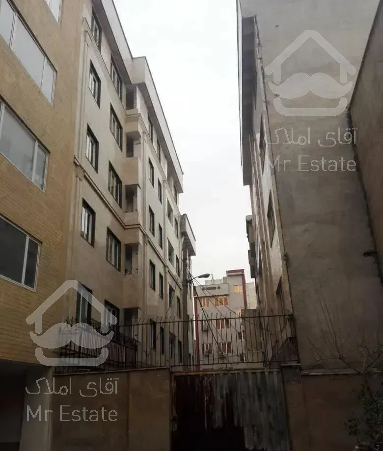 آپارتمان ۹۲ متری هلال احمر